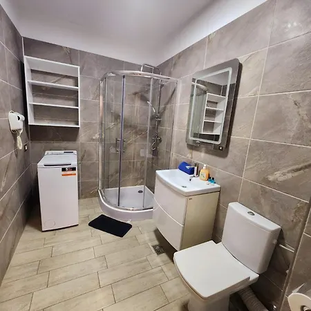 Marina Breeze - Pool Jacuzzi Pool Sauna